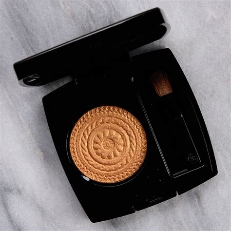 chanel undertone cream eyeshadow|chanel eyeshadow pourpre brun.